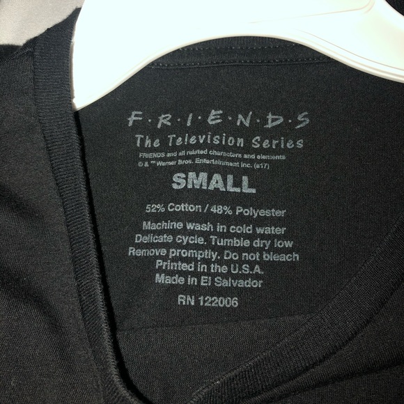 Friends tee - Picture 2 of 2